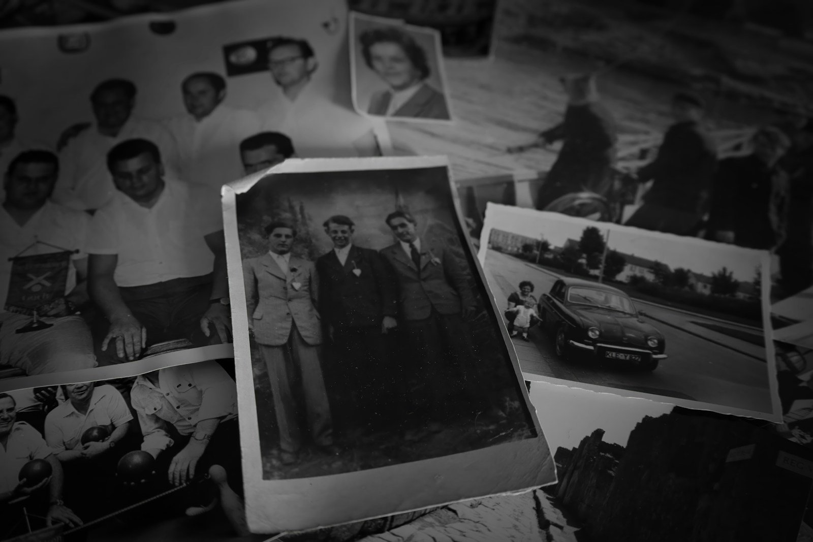 Photo by Wolfgang Vrede Detectives privados en Huelva especializados en localizar personas, deudores y bienes ocultos. Informes legales, pruebas válidas y máxima discreción.